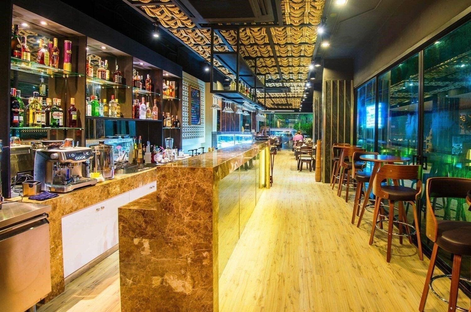 Araya Patong Beach Hotel 4* қонақ үйі